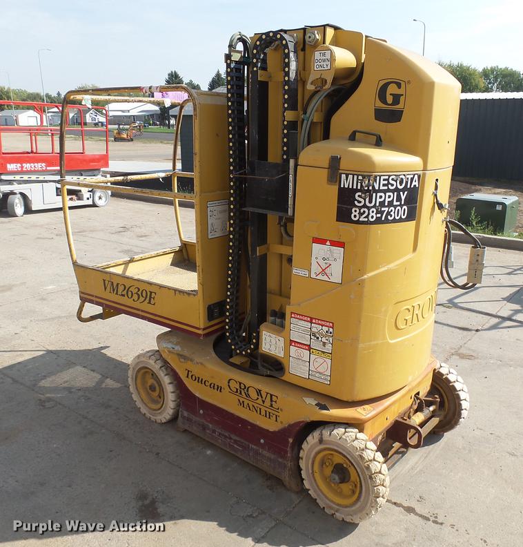 image for item DH9725 1999 Grove VM2639E vertical lift