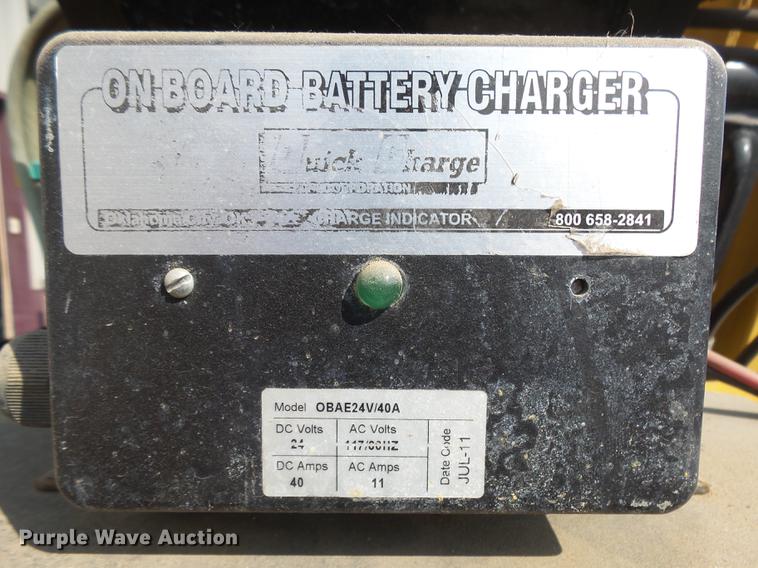 image for item DH9725 1999 Grove VM2639E vertical lift