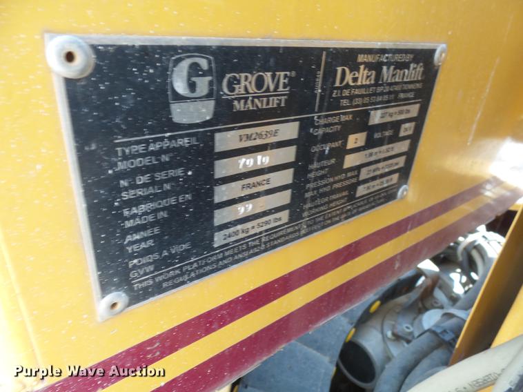 image for item DH9725 1999 Grove VM2639E vertical lift