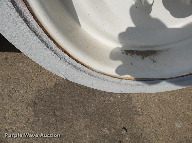 image for item DH9726 2000 Mec 2033ES scissor lift