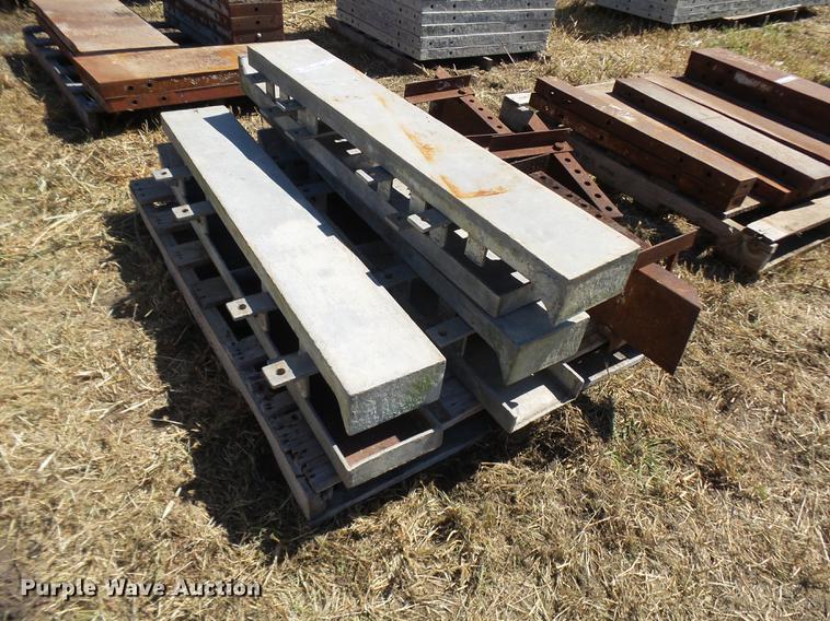 image for item DP9670 (11) Concrete form block backs