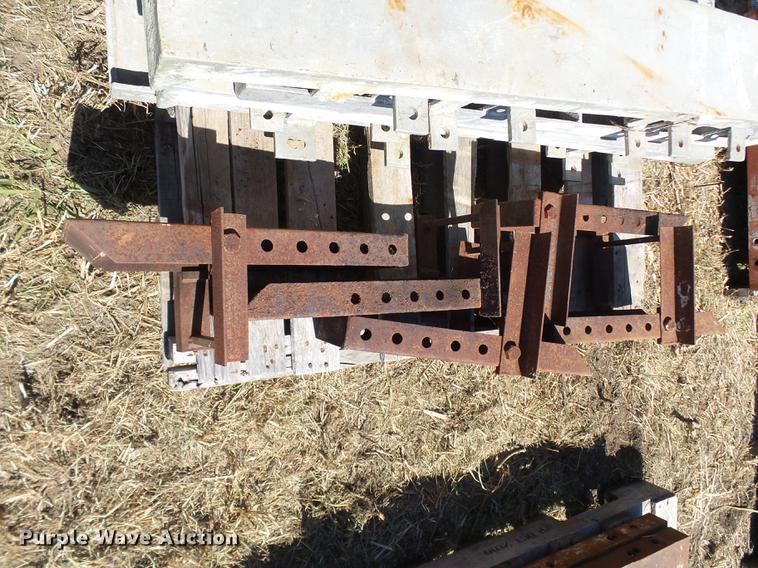 image for item DP9670 (11) Concrete form block backs