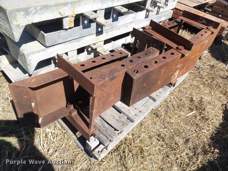 image for item DP9670 (11) Concrete form block backs