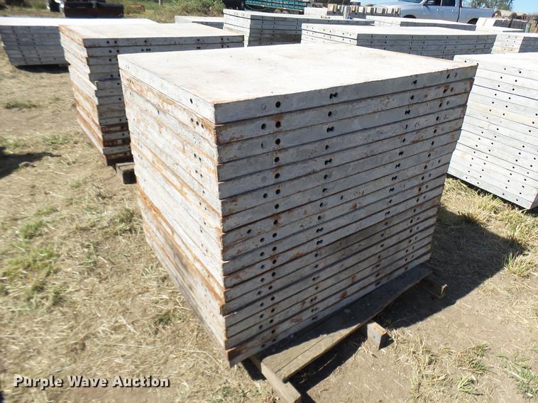 image for item DP9697 (18) steel concrete forms