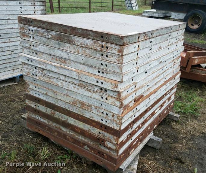 image for item DP9698 (17) steel concrete forms