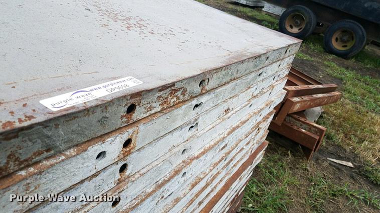 image for item DP9698 (17) steel concrete forms