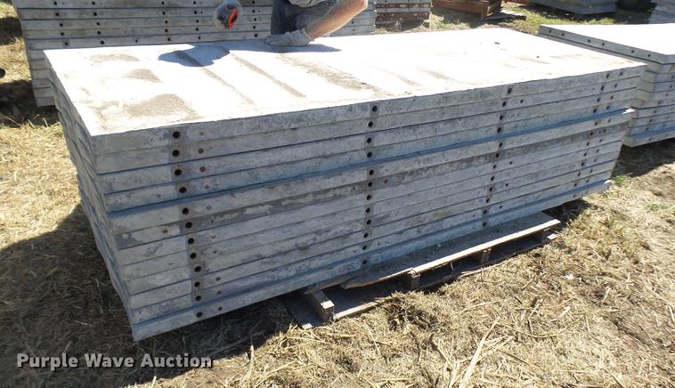 image for item DP9700 (12) aluminum wall concrete forms