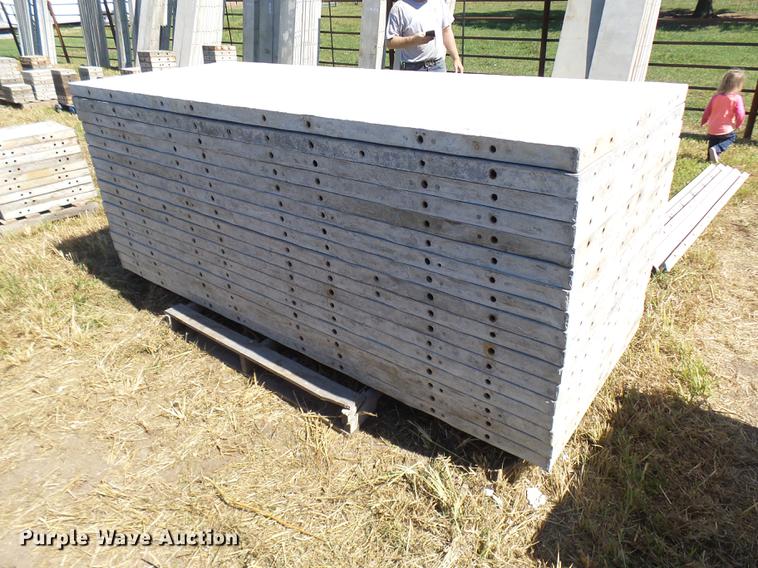 image for item DP9704 (17) aluminum wall concrete forms
