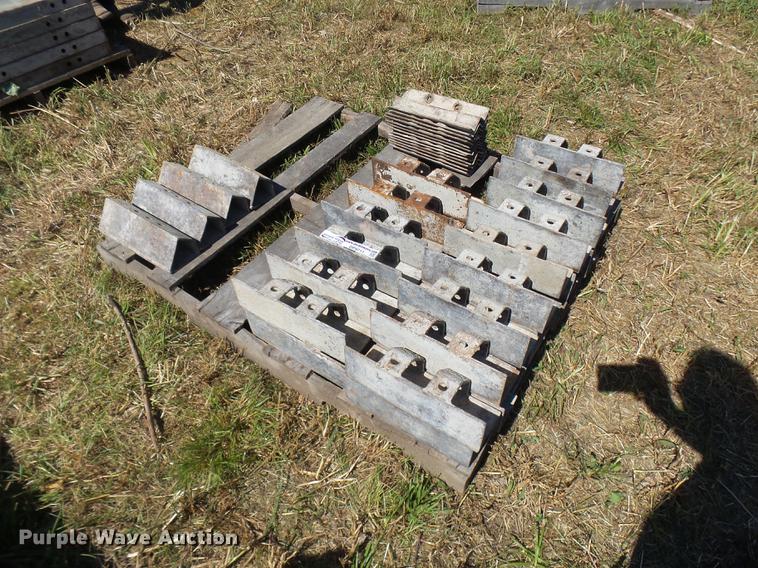 image for item DP9711 (56) steel concrete forms