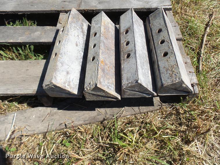 image for item DP9711 (56) steel concrete forms