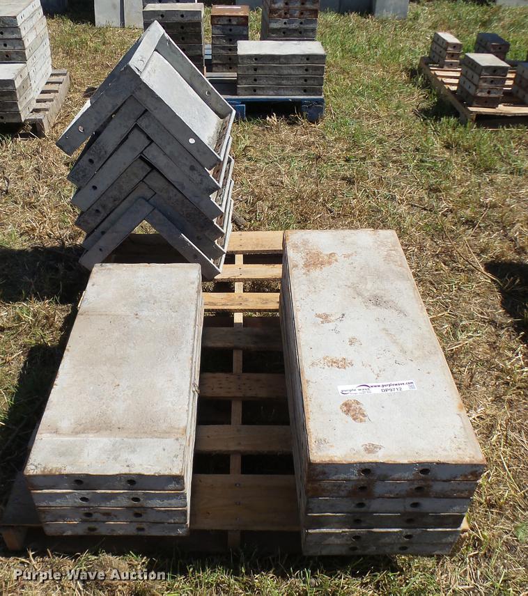 image for item DP9712 (16) steel concrete forms