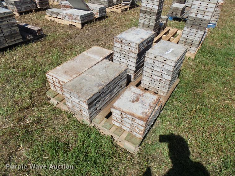 image for item DP9713 (29) steel concrete forms