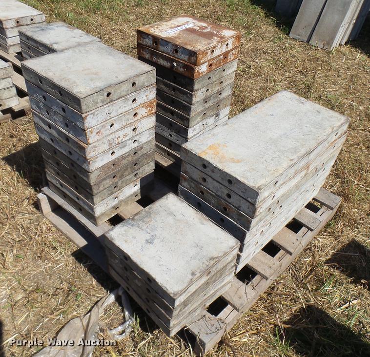 image for item DP9716 (32) steel concrete forms