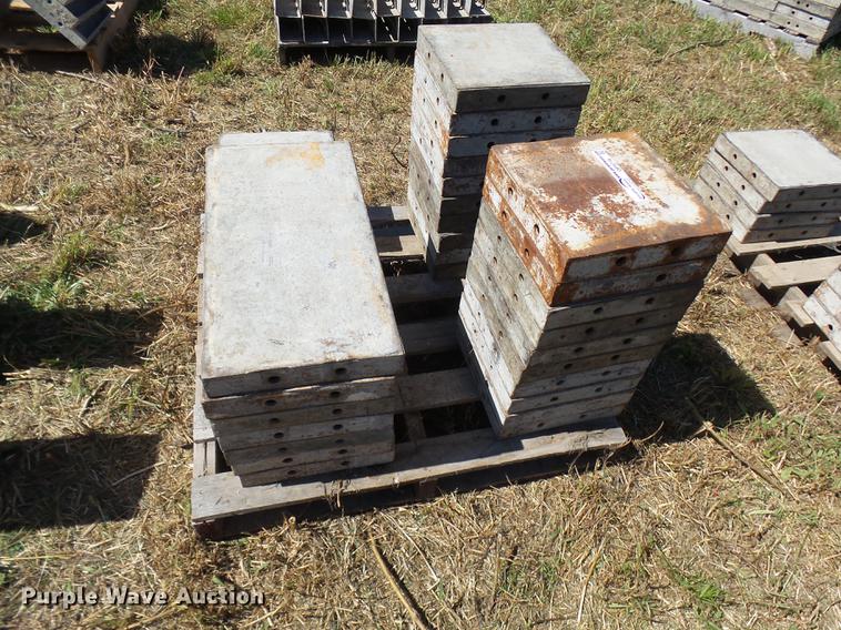 image for item DP9716 (32) steel concrete forms