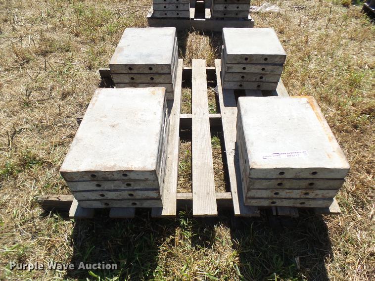 image for item DP9717 (16) steel concrete forms