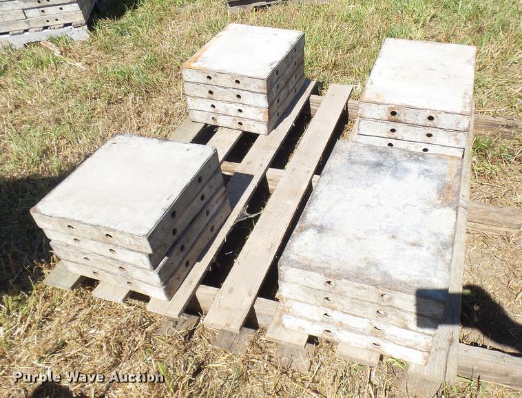 image for item DP9717 (16) steel concrete forms