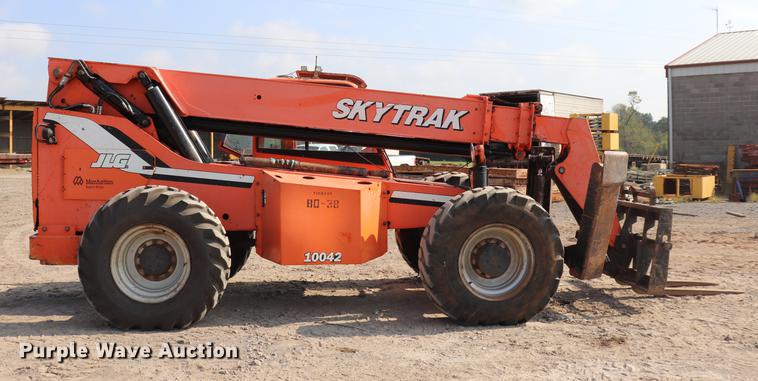 image for item ED9523 2007 SkyTrak 10042 telehandler
