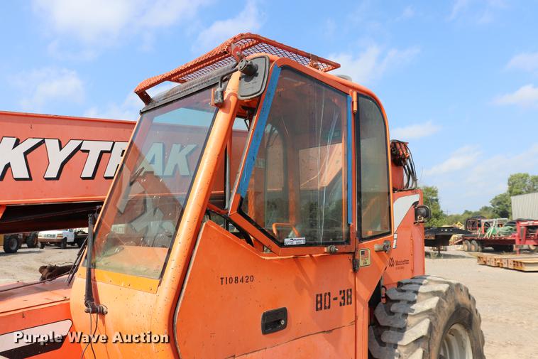 image for item ED9523 2007 SkyTrak 10042 telehandler