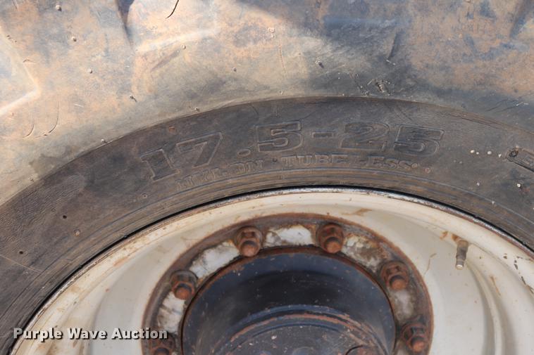 image for item ED9523 2007 SkyTrak 10042 telehandler