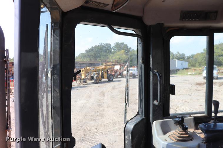 image for item ED9524 2008 Komatsu D51EX-22 dozer