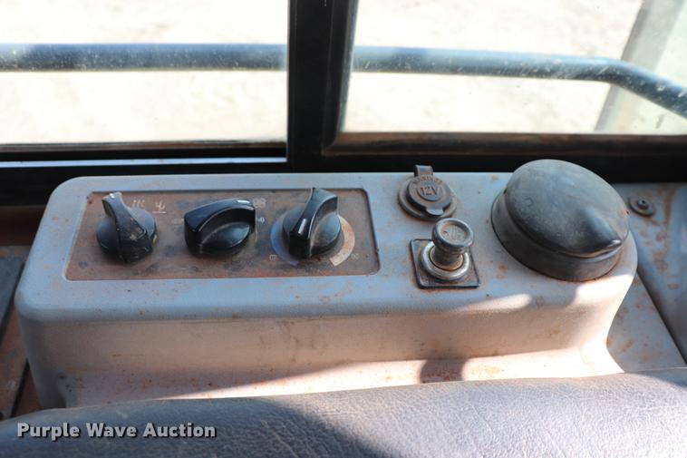 image for item ED9524 2008 Komatsu D51EX-22 dozer