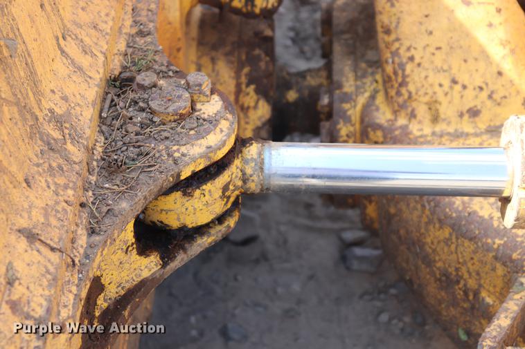 image for item ED9524 2008 Komatsu D51EX-22 dozer