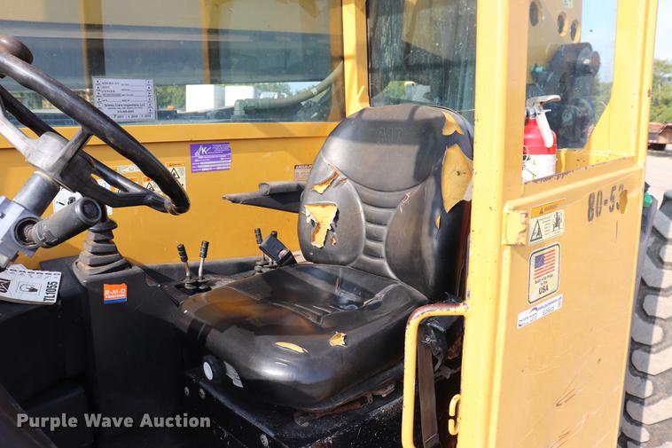 image for item ED9525 2007 Caterpillar TL1055 telehandler