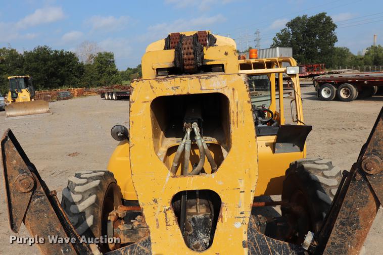 image for item ED9525 2007 Caterpillar TL1055 telehandler