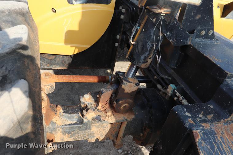 image for item ED9525 2007 Caterpillar TL1055 telehandler