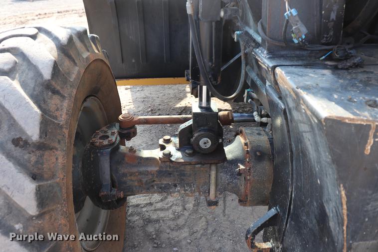 image for item ED9525 2007 Caterpillar TL1055 telehandler