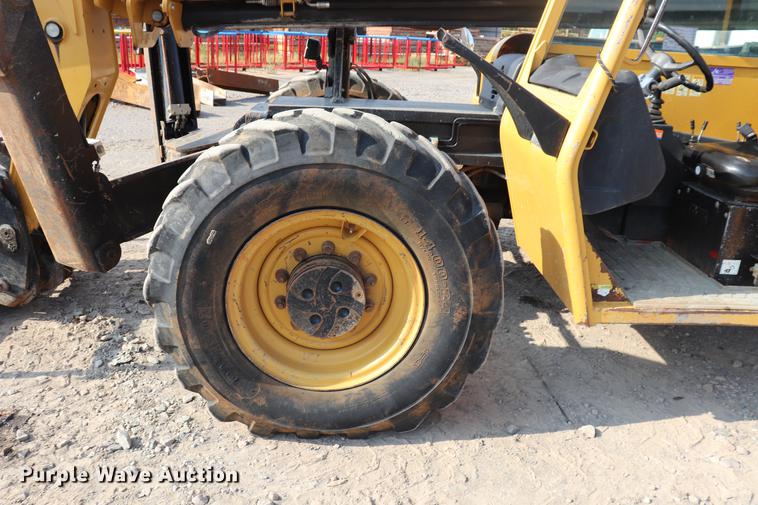 image for item ED9525 2007 Caterpillar TL1055 telehandler