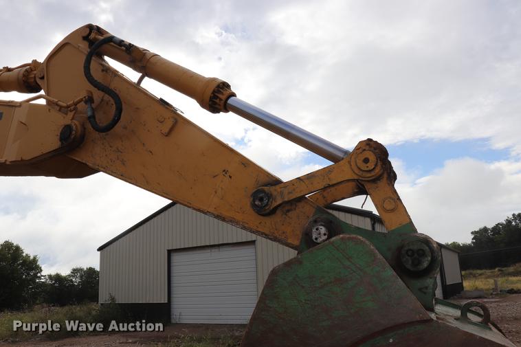 image for item ED9539 2000 Caterpillar 375L excavator