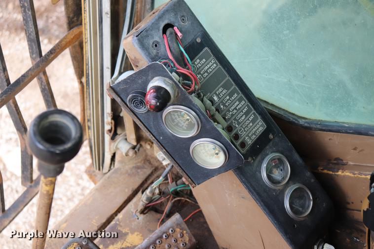 image for item ED9540 1988 Caterpillar 245B excavator