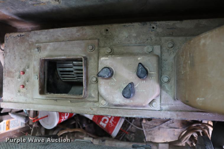 image for item ED9540 1988 Caterpillar 245B excavator