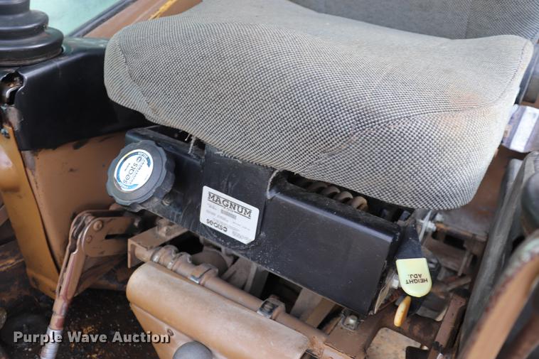 image for item ED9540 1988 Caterpillar 245B excavator