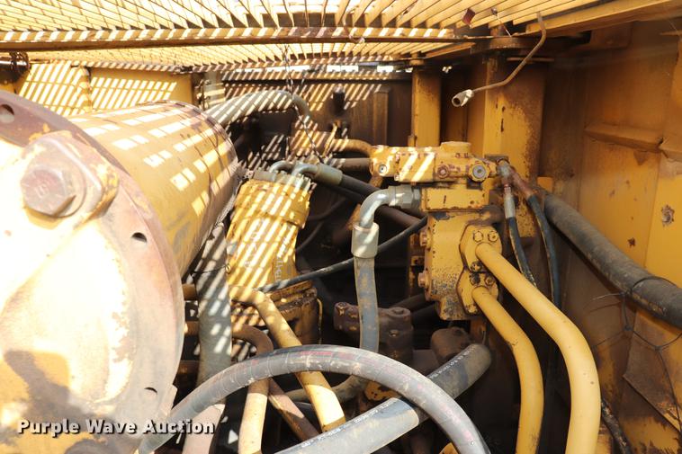 image for item ED9540 1988 Caterpillar 245B excavator