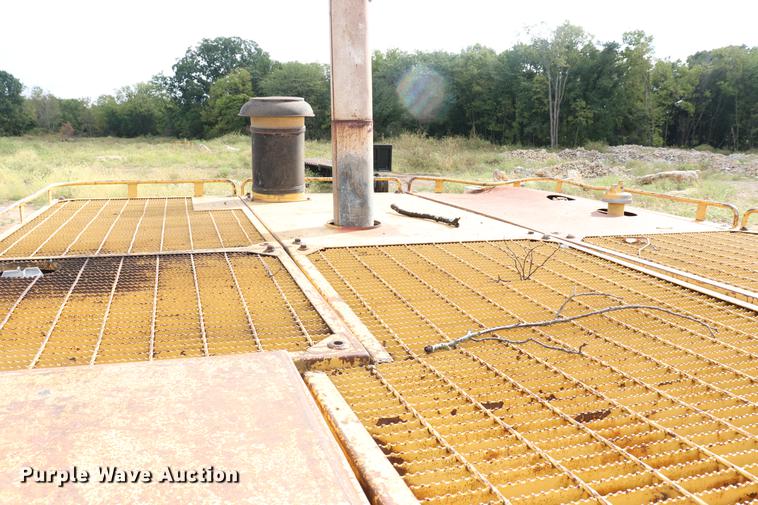 image for item ED9540 1988 Caterpillar 245B excavator