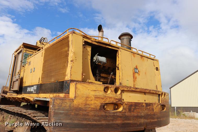 image for item ED9540 1988 Caterpillar 245B excavator