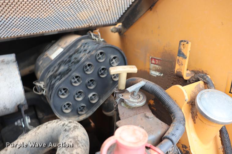 image for item ED9542 Case 450 skid steer