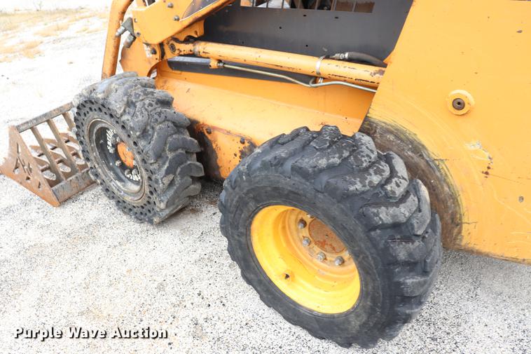 image for item ED9542 Case 450 skid steer