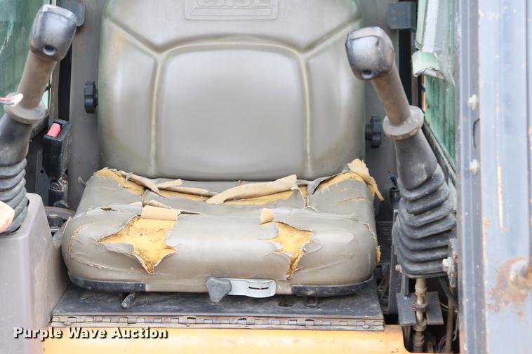 image for item ED9546 Case 90XT skid steer