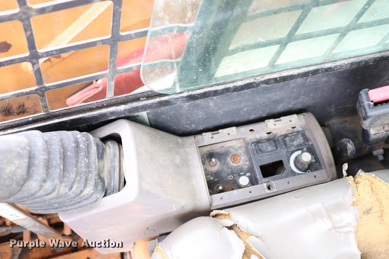 image for item ED9546 Case 90XT skid steer