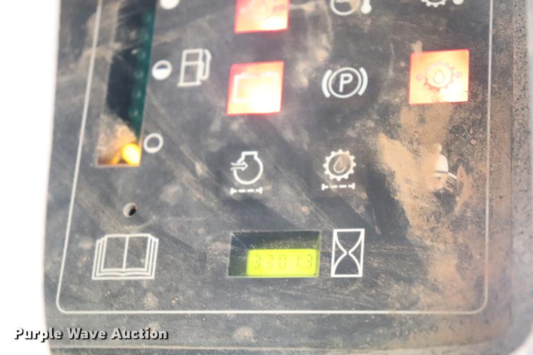 image for item ED9546 Case 90XT skid steer