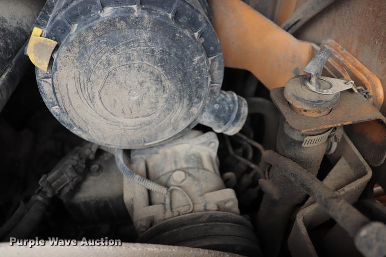 image for item ED9546 Case 90XT skid steer