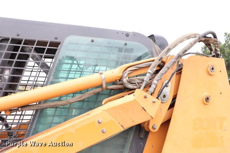 image for item ED9546 Case 90XT skid steer