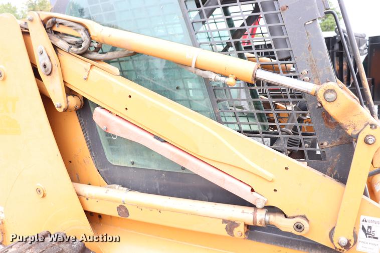 image for item ED9546 Case 90XT skid steer