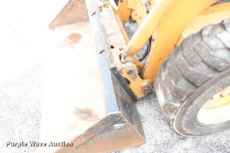 image for item ED9546 Case 90XT skid steer
