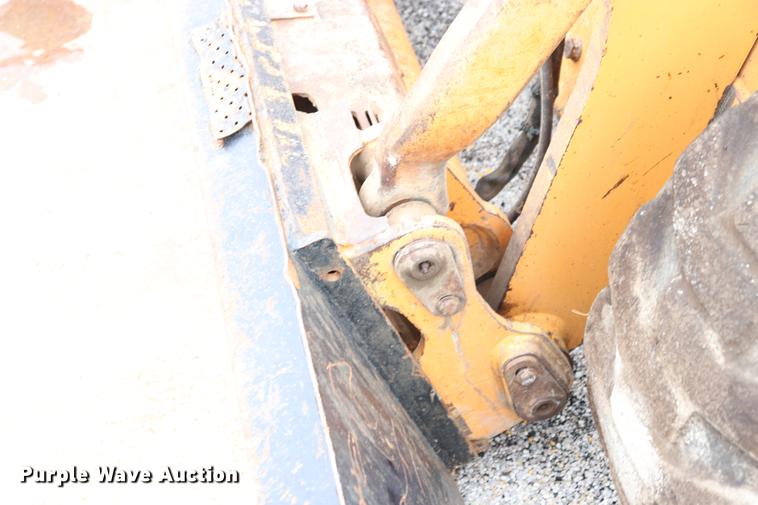 image for item ED9546 Case 90XT skid steer