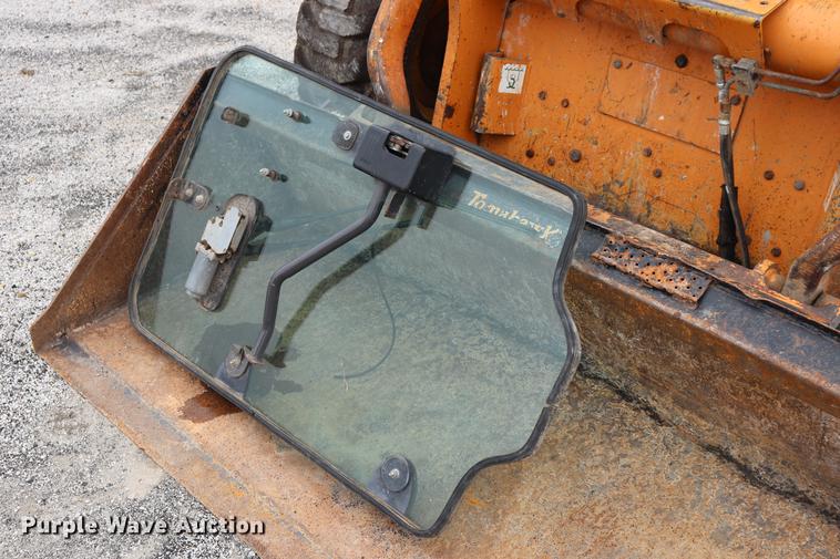 image for item ED9546 Case 90XT skid steer