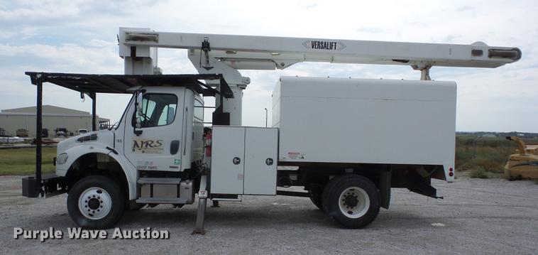 image for item J8595 2008 Freightliner Business Class M2 bucket truck